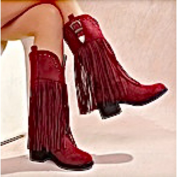 Shoes - 🆕Women's Red Fringe Cowboy Boots. Size 5. NWT.